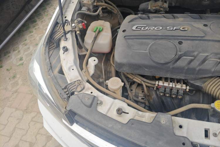 Used Dongfeng Fengon S560 2018 1.8L Manual Urban Model 5 Seats Engine Bay Right