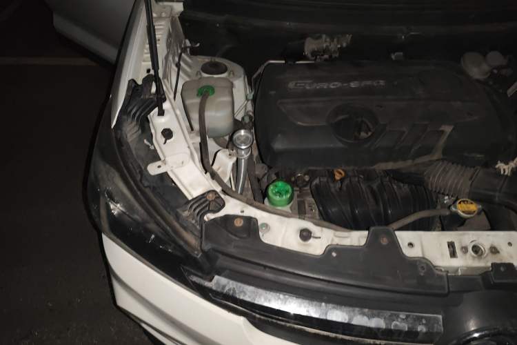 Used Dongfeng Fengon S560 2018 1.8L Manual Urban Model 7 Seats Engine Bay Right