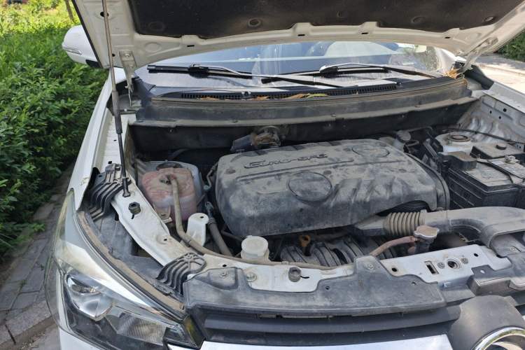 Used Dongfeng Fengon S560 2018 1.8L Manual Urban Model 7 Seats Engine Bay Right
