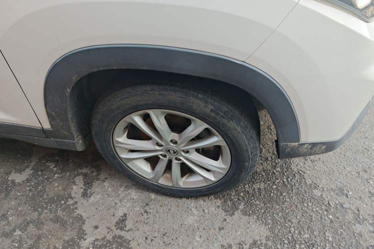 Used Dongfeng Fengon S560 2018 1.8L CVT Elite Model 7 Seats Exterior 1