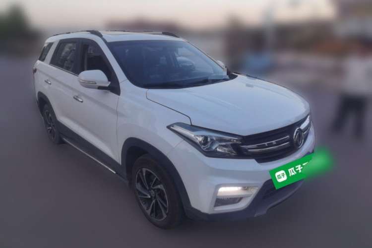 Used Dongfeng Fengon S560 2018 1.8L Manual Comfort 7-Seater Exterior 2