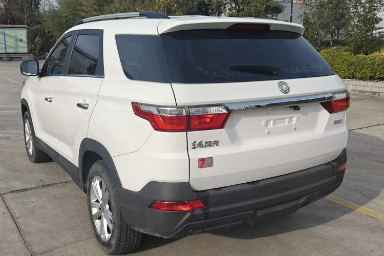 Used Dongfeng Fengon S560 2018 1.8L Manual Urban Model 7 Seats Exterior 3