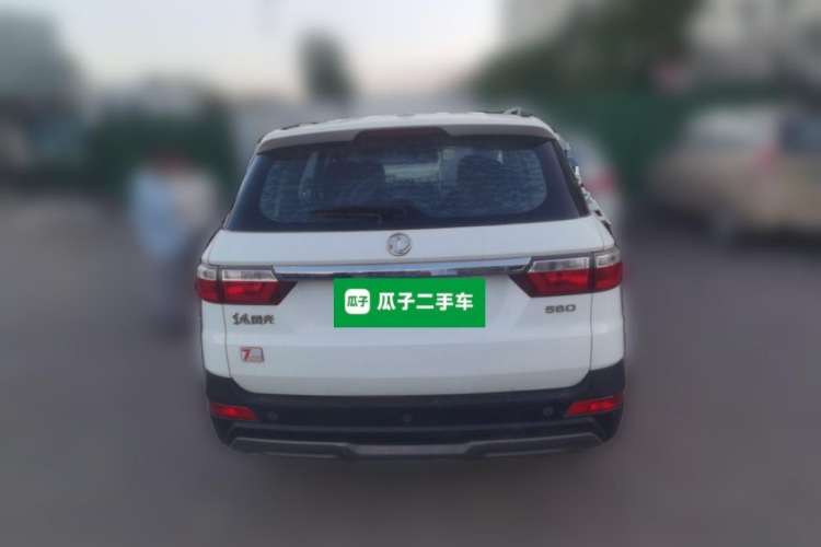 Used Dongfeng Fengon S560 2018 1.8L Manual Comfort 7-Seater Exterior 4