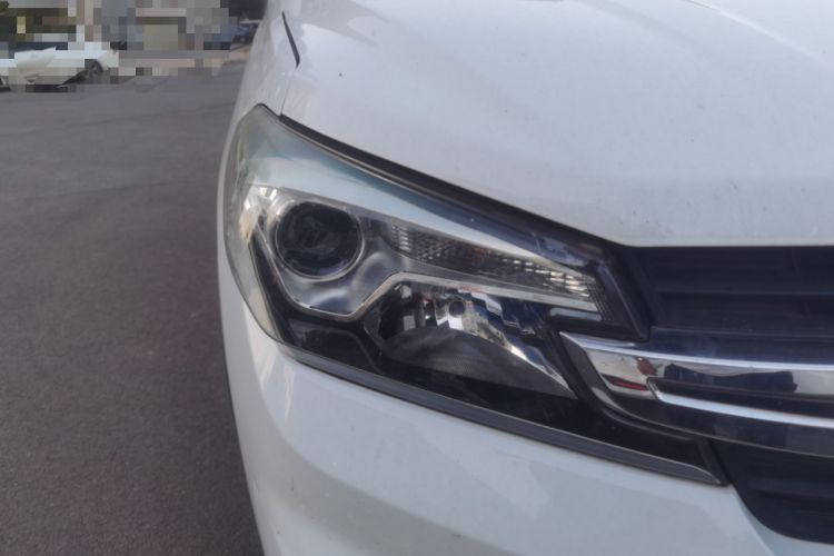 Used Dongfeng Fengon S560 2018 1.8L Manual Comfort 7-Seater Exterior 6