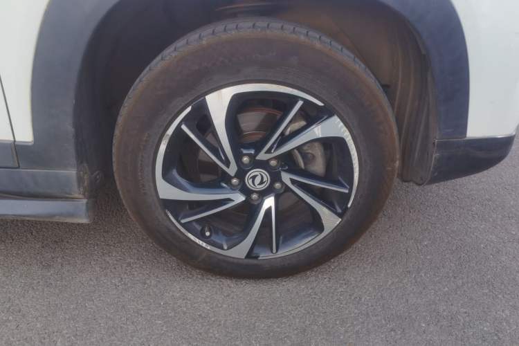Used Dongfeng Fengon S560 2018 1.8L Manual Comfort 7-Seater Exterior 7