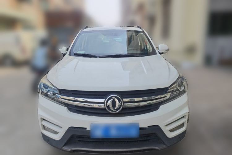 Used Dongfeng Fengon S560 2018 Upgraded Model 1.8L CVT Smart Connect 7-Seater Front