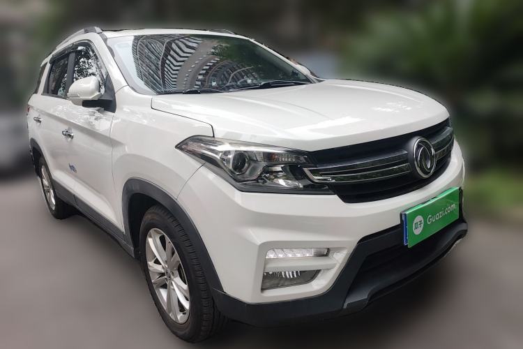 Used Dongfeng Fengon S560 2018 1.8L CVT Elite Model 7 Seats Front Right 45 Deg