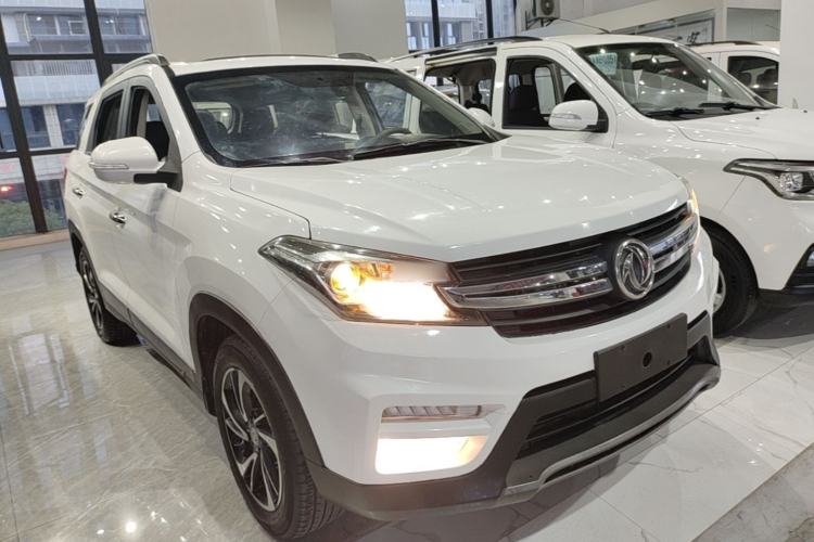 Used Dongfeng Fengon S560 2018 1.8L Manual Comfort 7-Seater Front Right 45 Deg