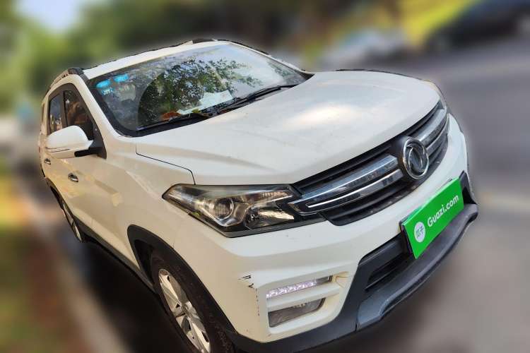 Used Dongfeng Fengon S560 2018 1.8L CVT Elite Model 7 Seats Front Right 45 Deg