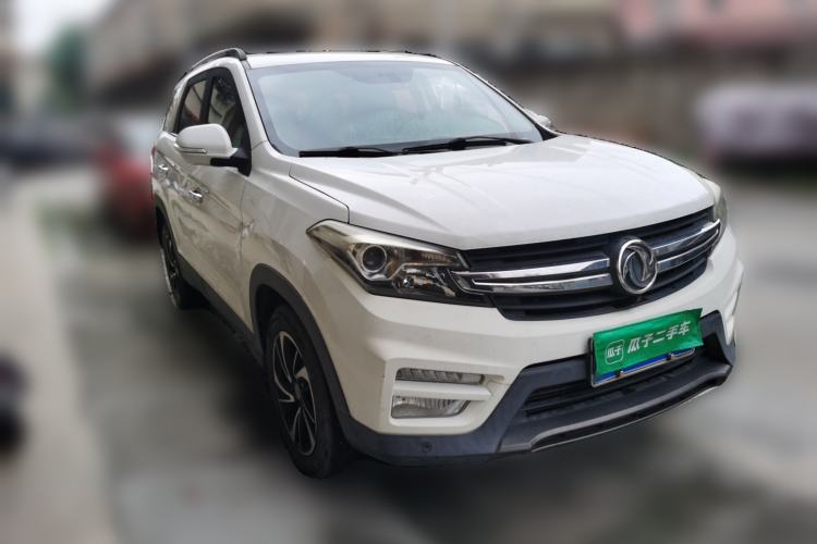 Used Dongfeng Fengon S560 2018 1.8L CVT Smart Connect 7-Seater Front Right 45 Deg