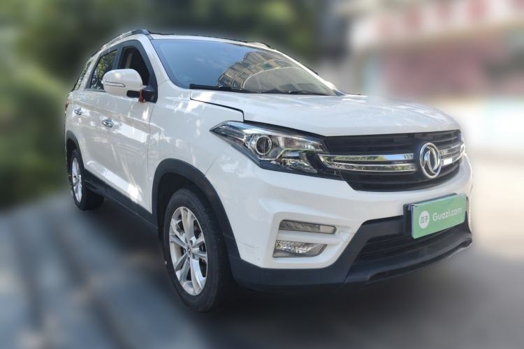 Used Dongfeng Fengon S560 2018 1.8L CVT Elite Model 7 Seats Front Right 45 Deg