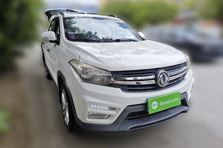 Used Dongfeng Fengon S560 2018 1.8L CVT Elite Model 7 Seats Front Right 45 Deg