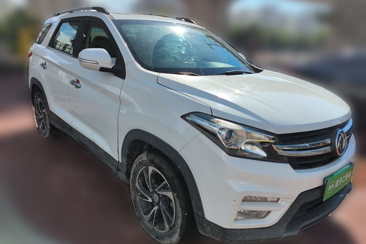 Used Dongfeng Fengon S560 2018 1.8L Manual Comfort 7-Seater Front Right 45 Deg