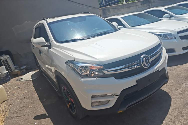 Used Dongfeng Fengon S560 2018 1.8L Manual Comfort 7-Seater Front Right 45 Deg