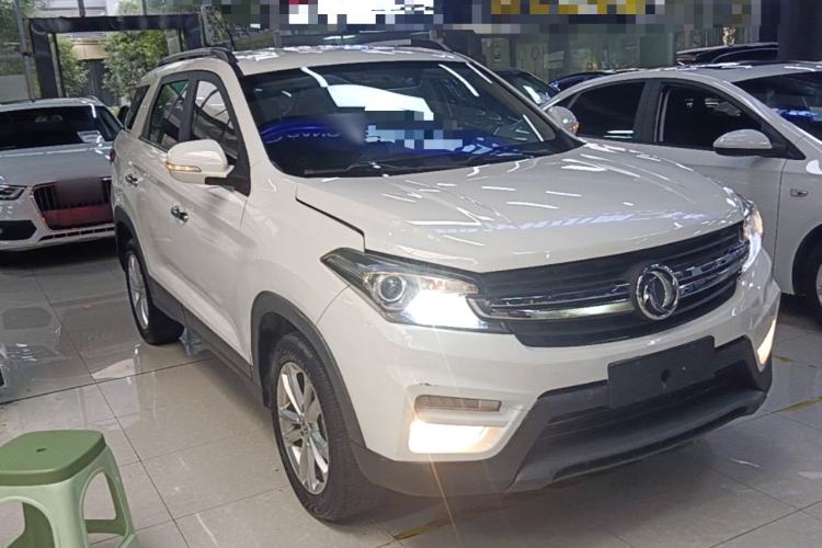 Used Dongfeng Fengon S560 2018 1.8L CVT Elite Model 5 Seats Front Right 45 Deg