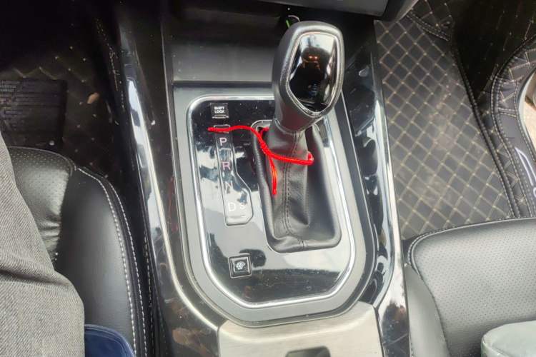 Used Dongfeng Fengon S560 2018 1.8L CVT Prestige Model Gear Lever