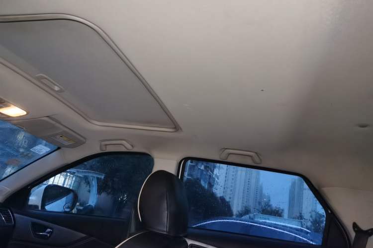 Used Dongfeng Fengon S560 2018 1.8L Manual Comfort 7-Seater Headliner