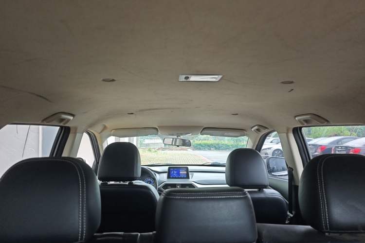 Used Dongfeng Fengon S560 2018 1.8L CVT Elite Model 7 Seats Headliner