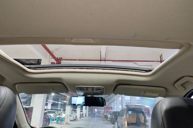 Used Dongfeng Fengon S560 2018 1.8L Manual Comfort 7-Seater Headliner