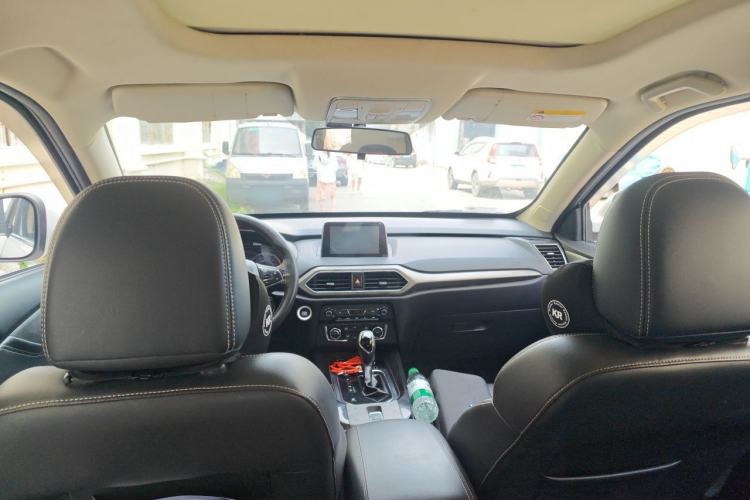 Used Dongfeng Fengon S560 2018 Upgraded Model 1.8L CVT Smart Connect 7-Seater Headliner