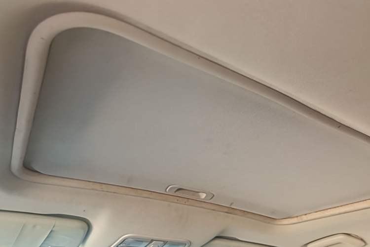 Used Dongfeng Fengon S560 2018 1.8L Manual Comfort 7-Seater Headliner