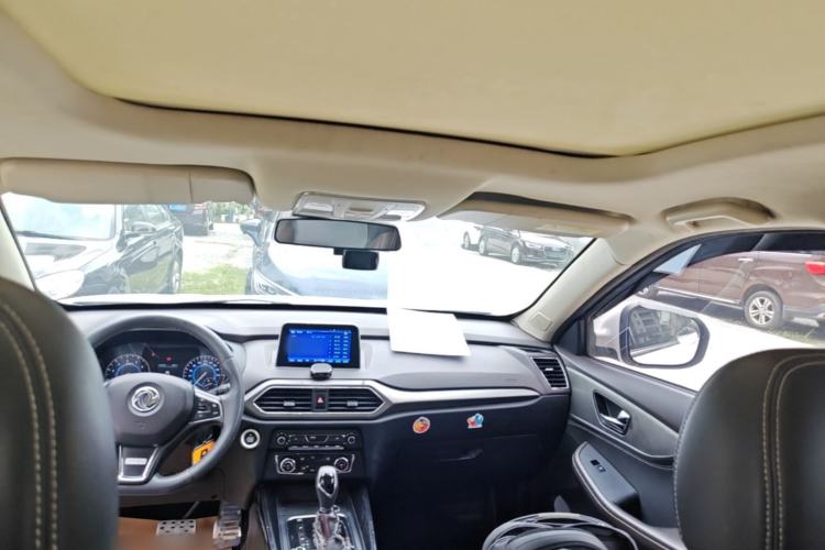 Used Dongfeng Fengon S560 2018 1.8L CVT Smart Connect 7-Seater Headliner