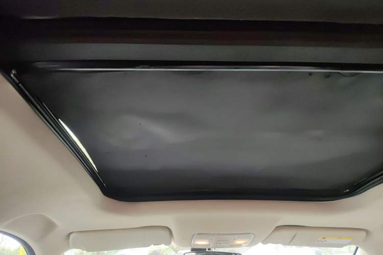 Used Dongfeng Fengon S560 2018 1.8L CVT Prestige Model Headliner