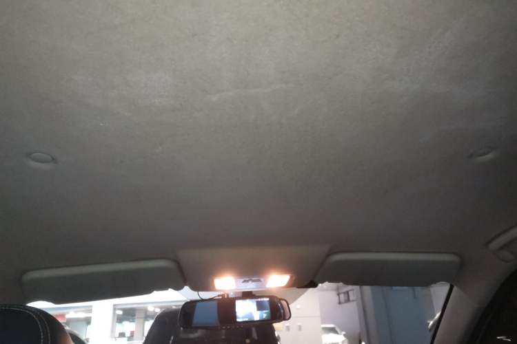 Used Dongfeng Fengon S560 2018 1.8L Manual Urban Model 5 Seats Headliner