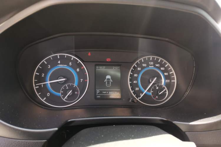 Used Dongfeng Fengon S560 2018 Facelift 1.8L CVT Prestige 7-Seater Instrument Cluster