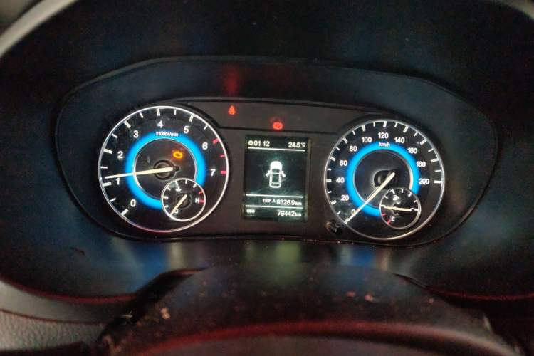 Used Dongfeng Fengon S560 2018 1.8L Manual Comfort 7-Seater Instrument Cluster