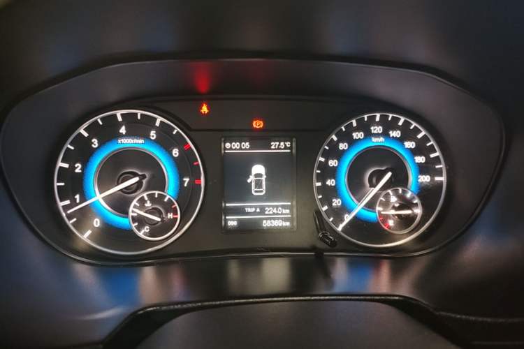 Used Dongfeng Fengon S560 2018 1.8L Manual Comfort 7-Seater Instrument Cluster