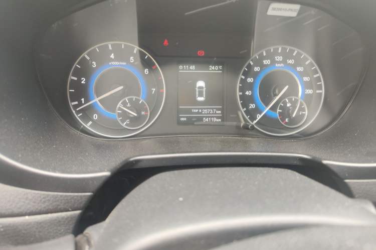 Used Dongfeng Fengon S560 2018 1.8L Manual Urban Model 7 Seats Instrument Cluster