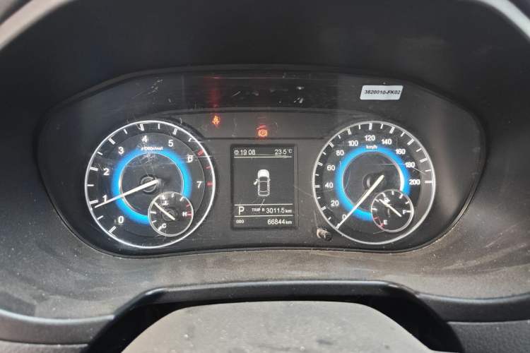 Used Dongfeng Fengon S560 2018 1.8L CVT Elite Model 7 Seats Instrument Cluster