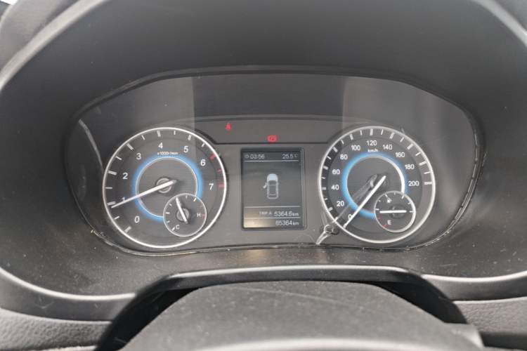 Used Dongfeng Fengon S560 2018 1.8L Manual Urban Model 7 Seats Instrument Cluster