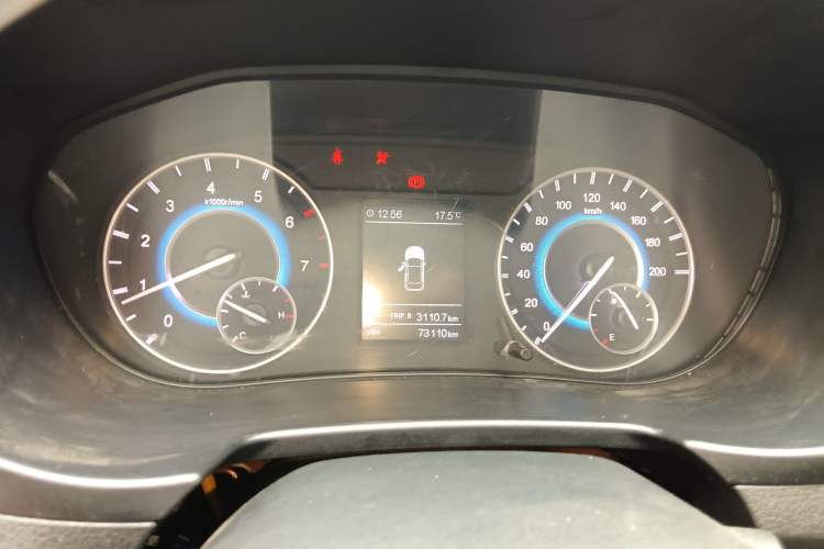 Used Dongfeng Fengon S560 2018 1.8L CVT Elite Model 7 Seats Instrument Cluster