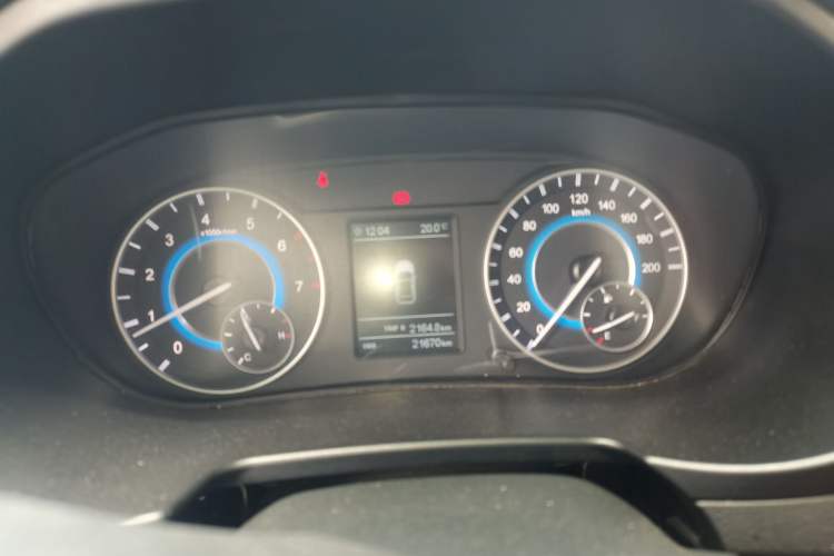 Used Dongfeng Fengon S560 2018 1.8L Manual Urban Model 7 Seats Instrument Cluster