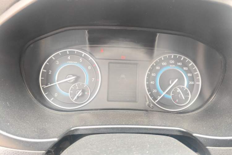 Used Dongfeng Fengon S560 2018 1.8L Manual Urban Model 5 Seats Instrument Cluster
