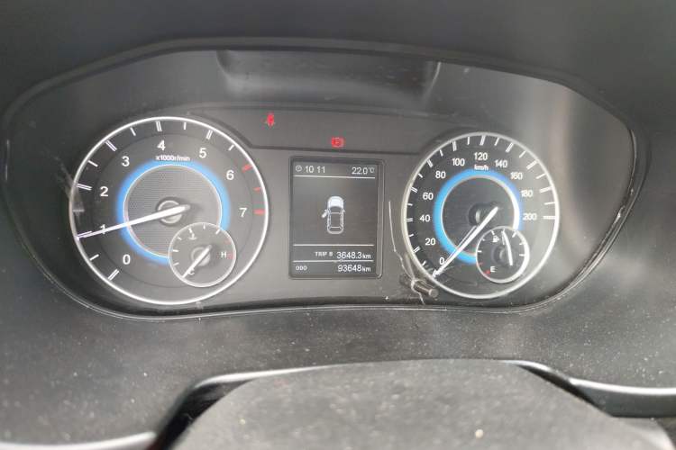 Used Dongfeng Fengon S560 2018 1.8L Manual Comfort 5-Seater China V Standard Instrument Cluster