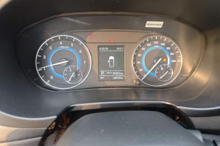 Used Dongfeng Fengon S560 2018 1.8L CVT Elite Model 7 Seats Instrument Cluster
