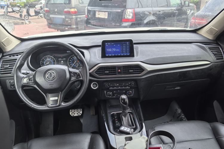 Used Dongfeng Fengon S560 2018 1.8L CVT Prestige Model Interior 1