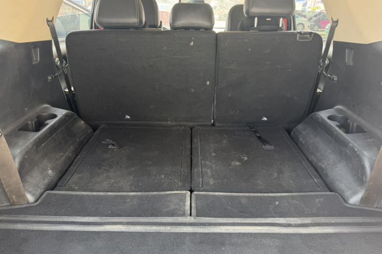 Used Dongfeng Fengon S560 2018 1.8L Manual Urban Model 7 Seats Interior 4