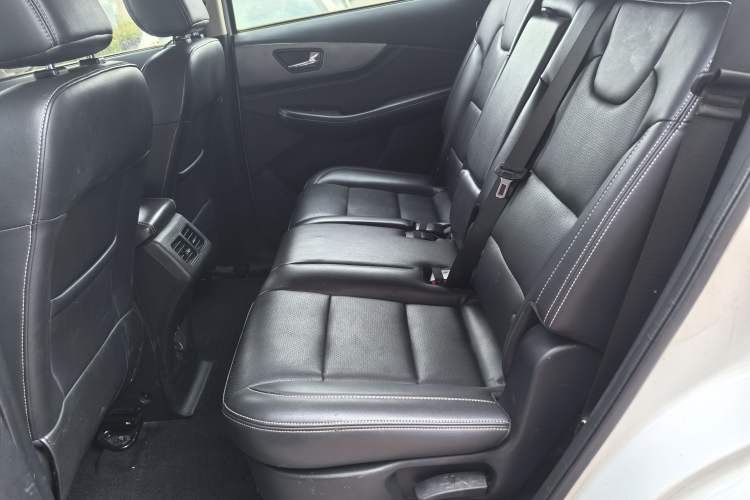 Used Dongfeng Fengon S560 2018 1.8L CVT Prestige Model Interior 6