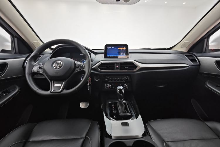 Used Dongfeng Fengon S560 2018 1.8L CVT Elite Model 7 Seats Interior 8