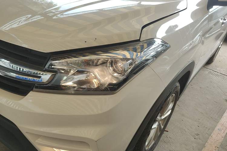 Used Dongfeng Fengon S560 2018 1.8L Manual Urban Model 7 Seats Left Front Headlight