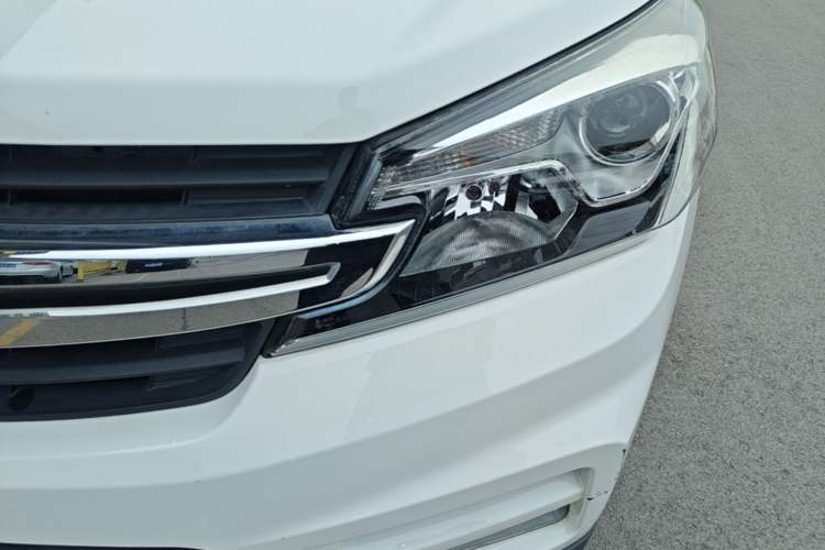 Used Dongfeng Fengon S560 2018 1.8L Manual Urban Model 7 Seats Left Front Headlight