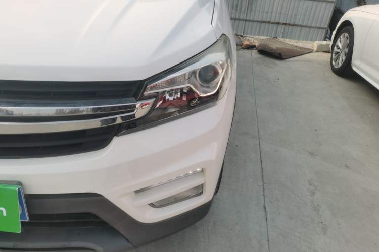 Used Dongfeng Fengon S560 2018 1.8L CVT Elite Model 7 Seats Left Front Headlight