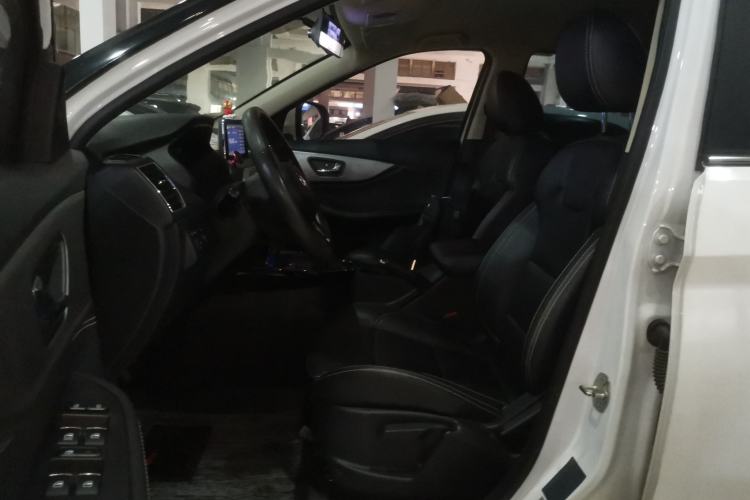 Used Dongfeng Fengon S560 2018 1.8L Manual Urban Model 7 Seats Left Front Seat