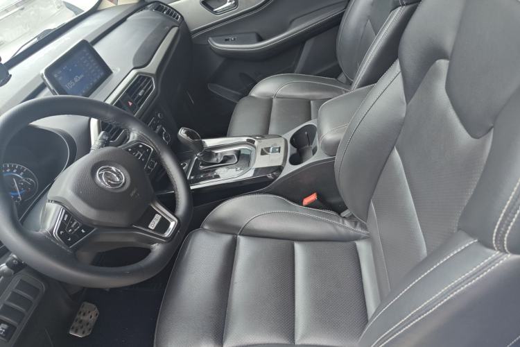Used Dongfeng Fengon S560 2018 1.8L CVT Elite Model 7 Seats Left Front Seat