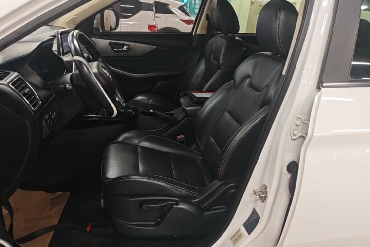 Used Dongfeng Fengon S560 2018 1.8L Manual Comfort 7-Seater Left Front Seat