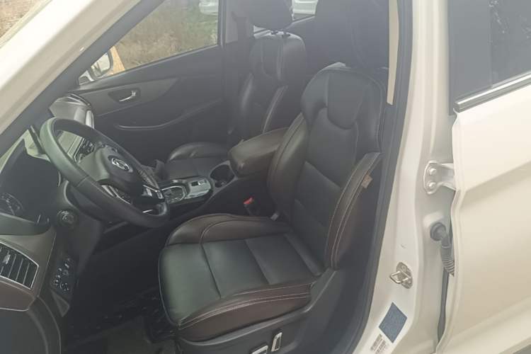 Used Dongfeng Fengon S560 2018 1.8L CVT Smart Connect 7-Seater Left Front Seat